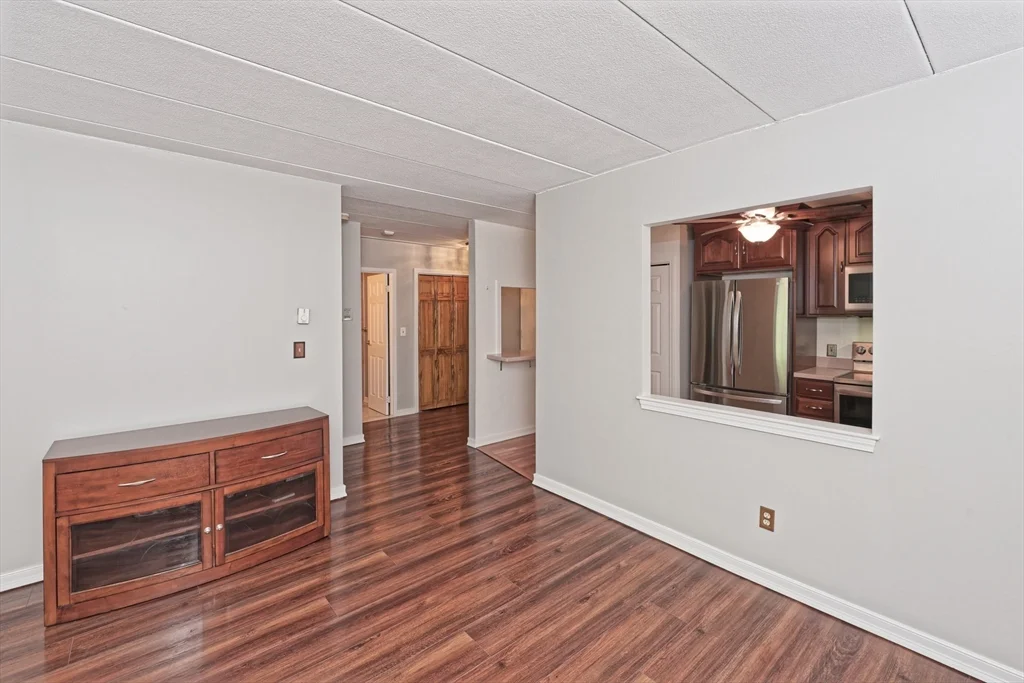 1 bed, 1 bath apartment for rent at 85 Commons Dr Unit 408, Shrewsbury — photo 8 of 29