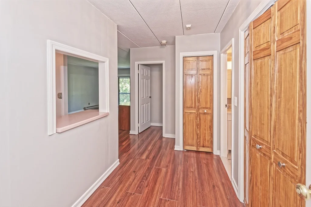 1 bed, 1 bath apartment for rent at 85 Commons Dr Unit 408, Shrewsbury — photo 3 of 29