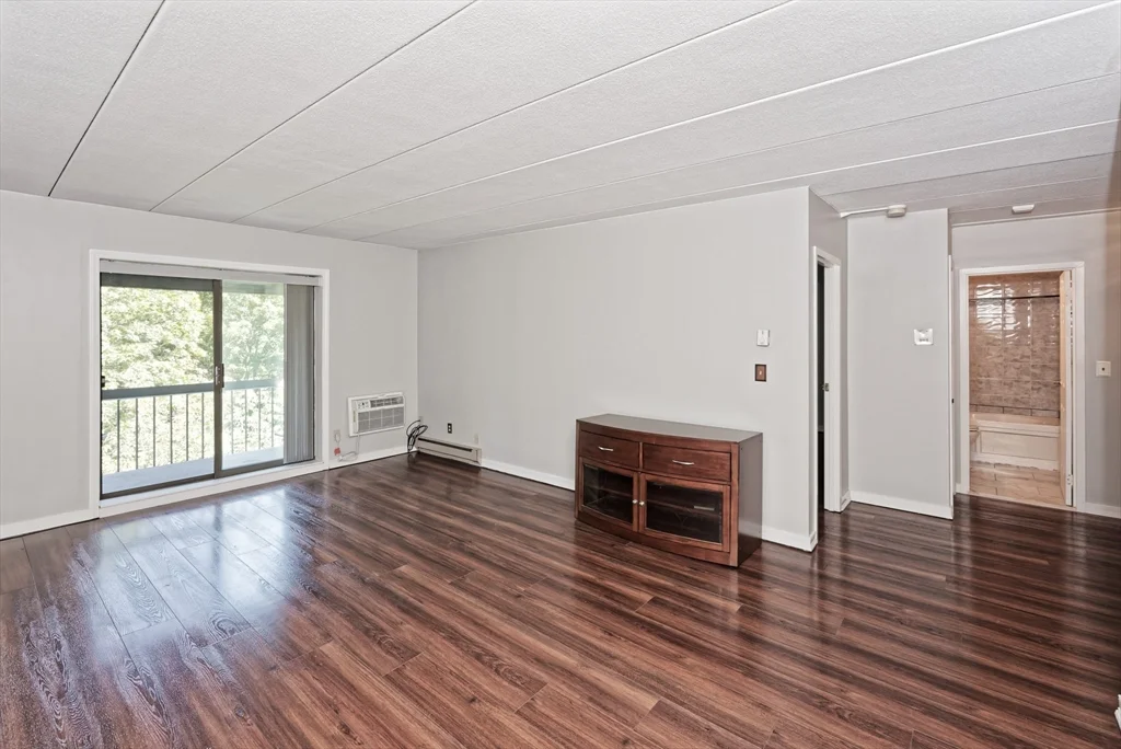 1 bed, 1 bath apartment for rent at 85 Commons Dr Unit 408, Shrewsbury — photo 7 of 29