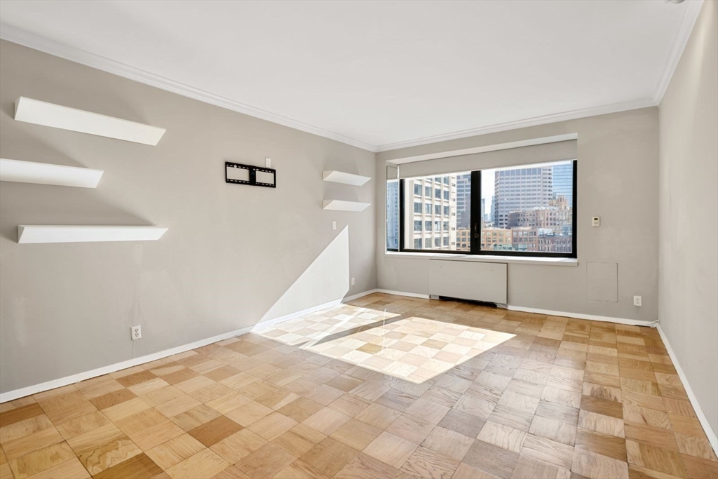 2 bed, 1 bath apartment for rent at 85 East India Row Unit 14G, Waterfront — photo 12 of 28