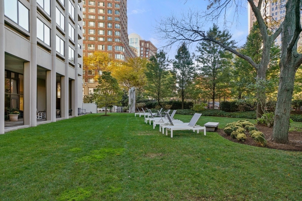 2 bed, 1 bath apartment for rent at 85 East India Row Unit 14G, Waterfront — photo 25 of 28