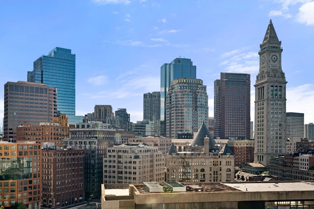 2 bed, 1 bath apartment for rent at 85 East India Row Unit 14G, Waterfront — photo 10 of 28