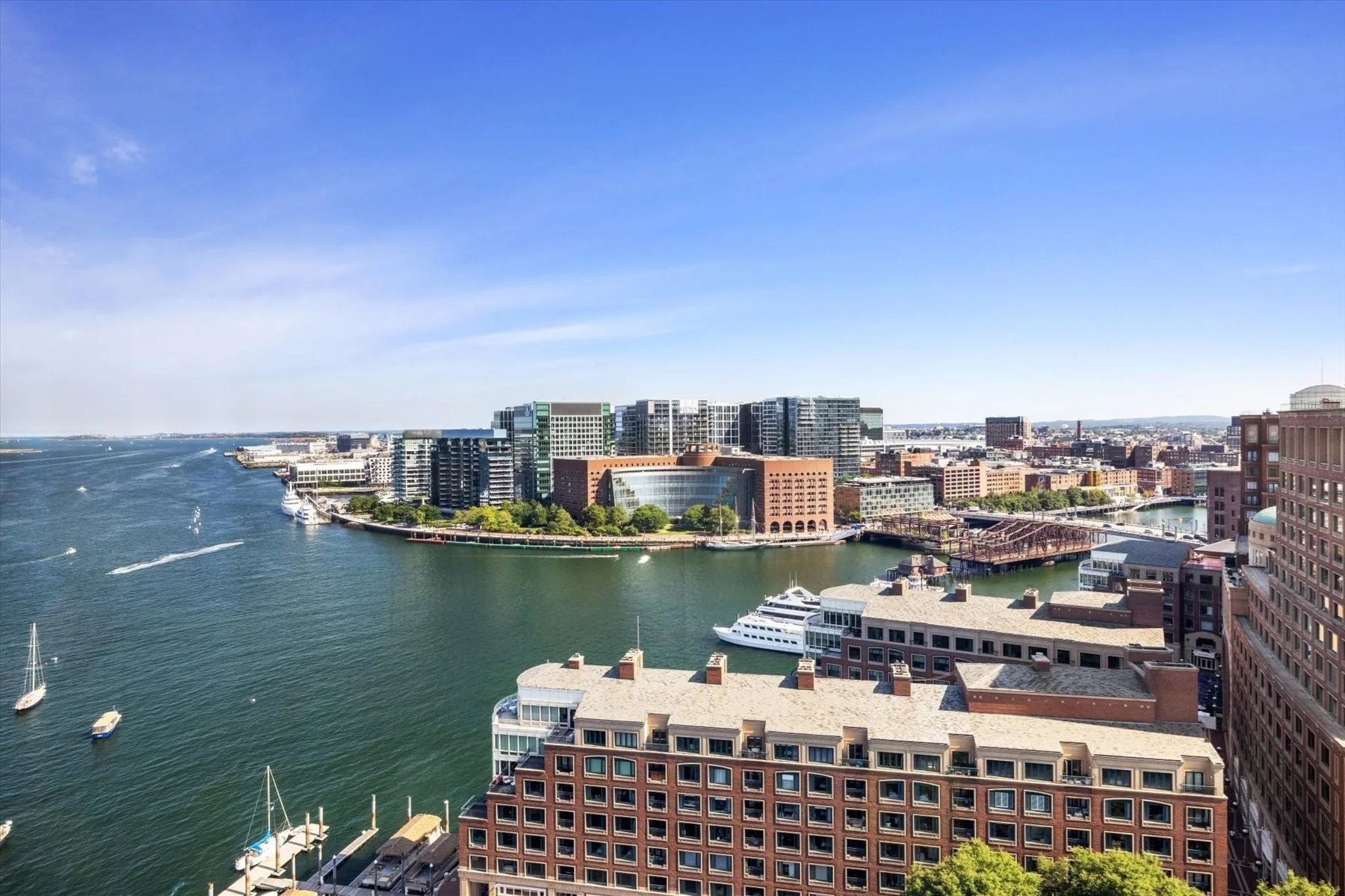 3 bed, 2 bath apartment for rent at 85 E India Row Unit 22F, Boston Downtown — photo 10 of 32