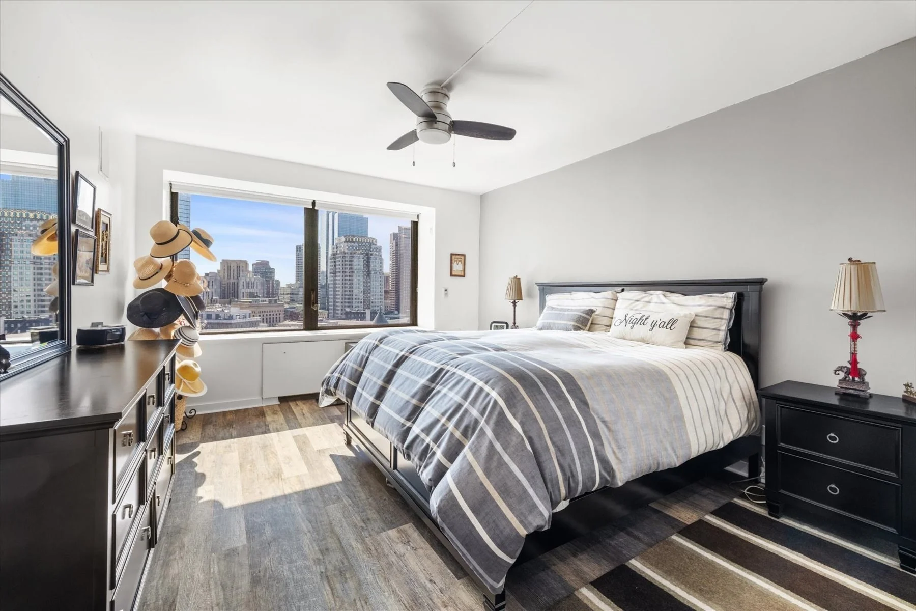 3 bed, 2 bath apartment for rent at 85 E India Row Unit 22F, Boston Downtown — photo 19 of 32