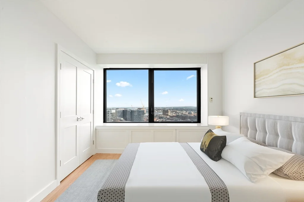 1 bed, 1 bath apartment for rent at 85 East India Row Unit 34D, Boston Downtown — photo 1 of 10