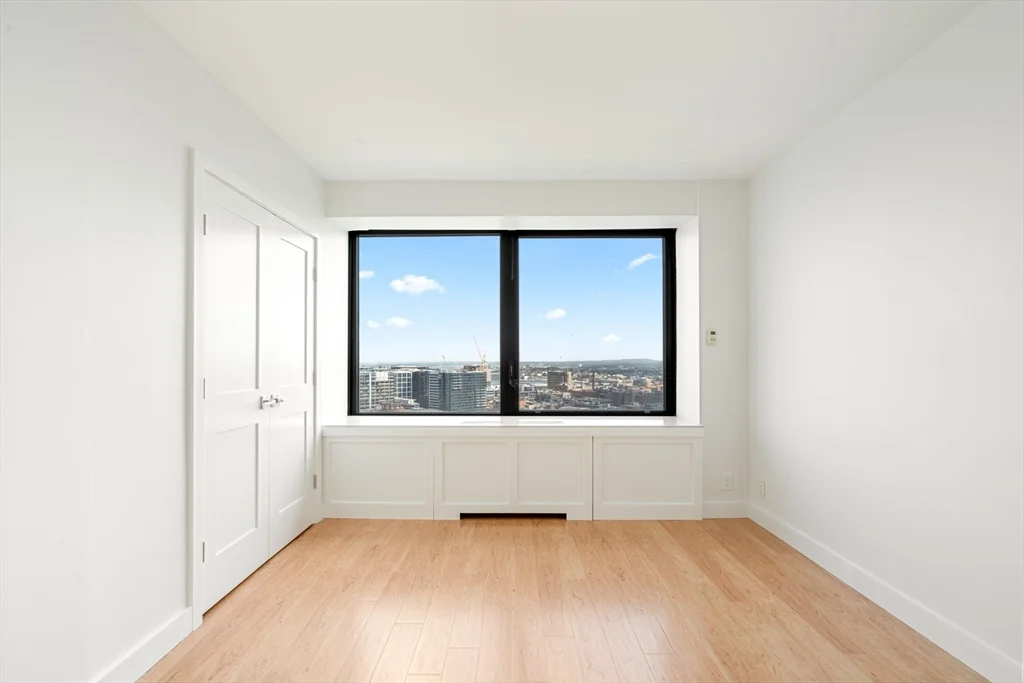 1 bed, 1 bath apartment for rent at 85 East India Row Unit 34D, Boston Downtown — photo 2 of 10