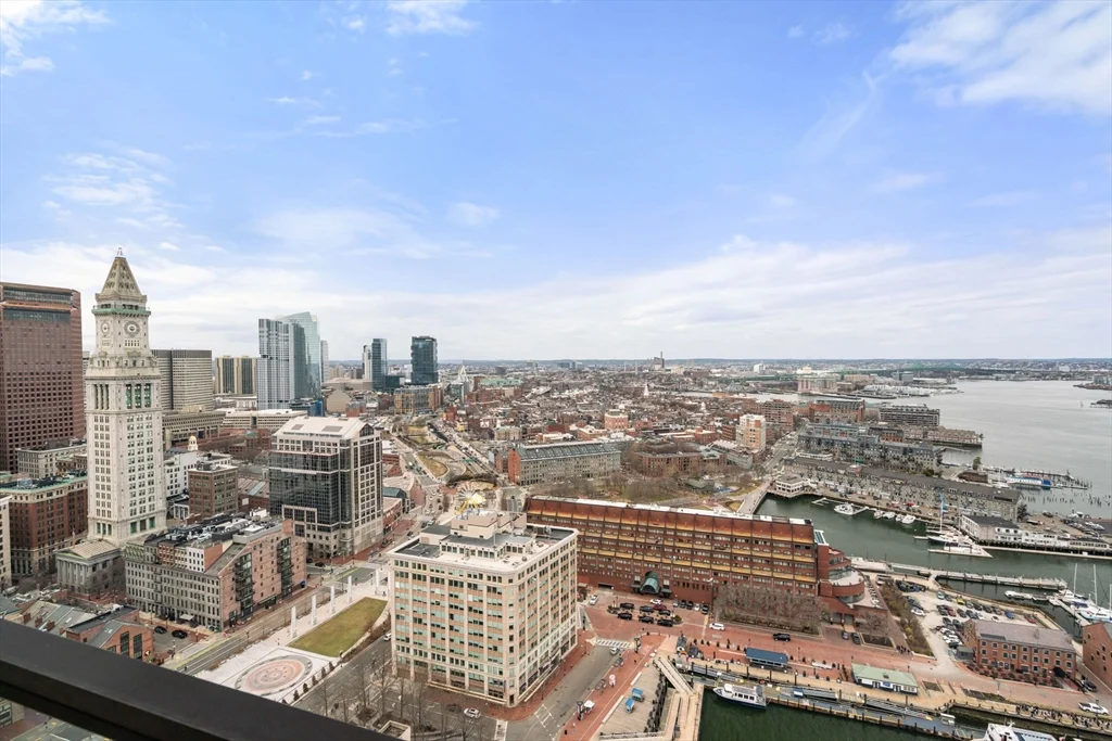 2 bed, 1 bath apartment for rent at 85 East India Row Unit 36G, Waterfront — photo 12 of 30