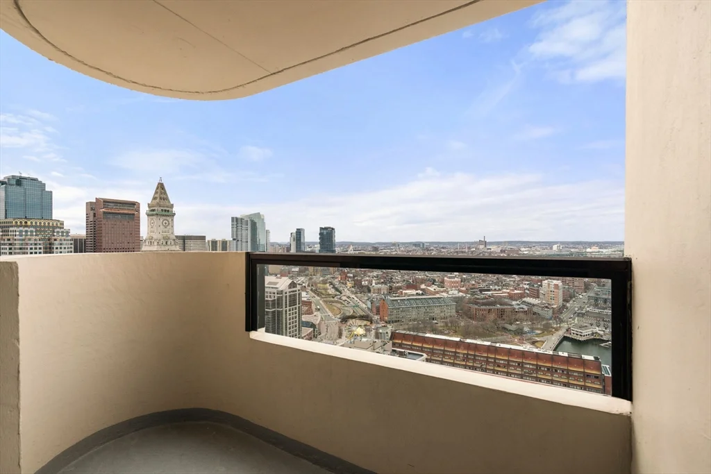 2 bed, 1 bath apartment for rent at 85 East India Row Unit 36G, Waterfront — photo 13 of 30