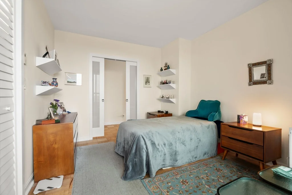 2 bed, 1 bath apartment for rent at 85 East India Row Unit 36G, Waterfront — photo 15 of 30