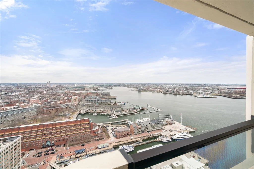 2 bed, 1 bath apartment for rent at 85 East India Row Unit 36G, Waterfront — photo 11 of 30