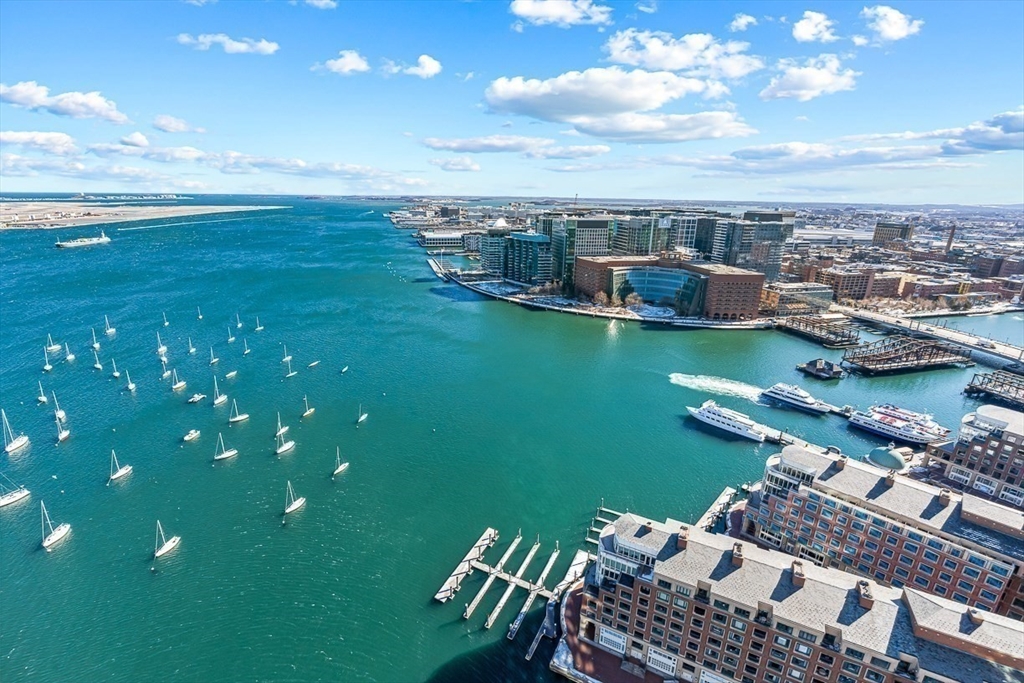 4 bed, 3 bath apartment for rent at 85 East India Row Unit 37ABC, Waterfront — photo 3 of 33