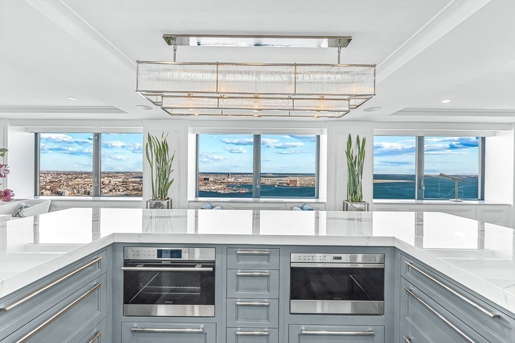 4 bed, 3 bath apartment for rent at 85 East India Row Unit 37ABC, Waterfront — photo 5 of 33