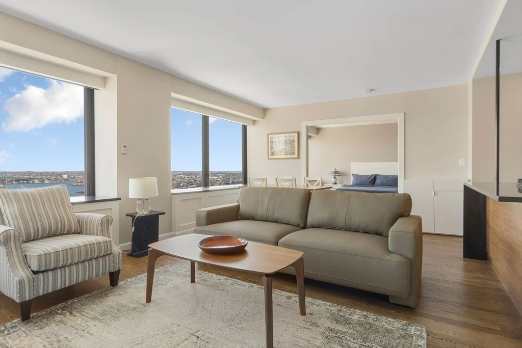 1 bed, 1 bath apartment for rent at 85 East India Row Unit 38H, Waterfront — photo 5 of 15