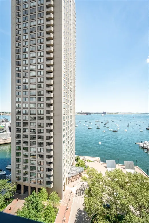 2 bed, 1 bath apartment for rent at 85 East India Row Unit 3G, Waterfront — photo 1 of 26