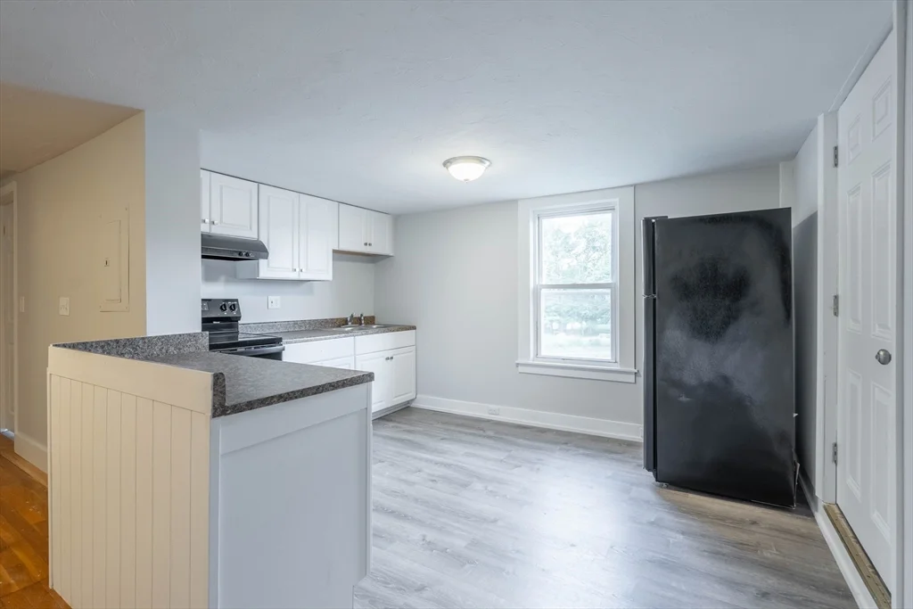 2 bed, 1 bath apartment for rent at 85 E Main Unit 2, West Brookfield — photo 3 of 26