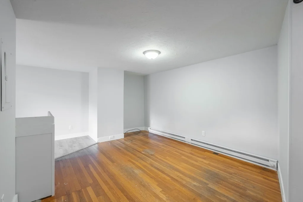 2 bed, 1 bath apartment for rent at 85 E Main Unit 2, West Brookfield — photo 7 of 26