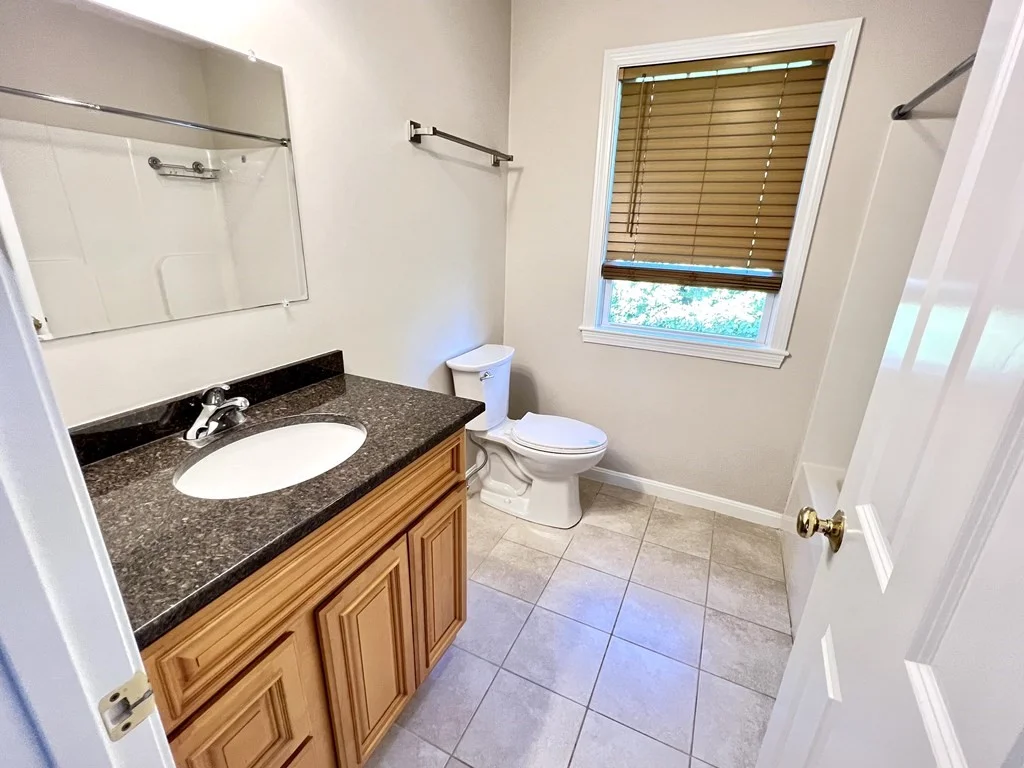 2 bed, 2 bath apartment for rent at 85 E Mountain St Unit 0, Worcester — photo 6 of 17