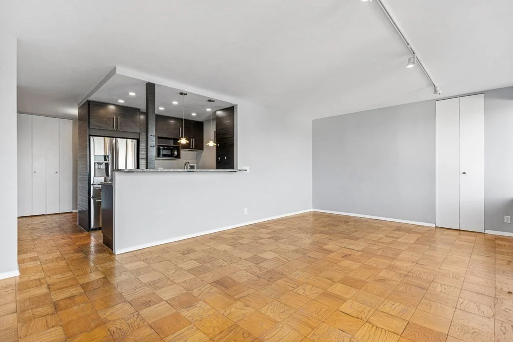 1 bed, 1 bath apartment for rent at 85 East India Row Unit 10H, Boston Downtown — photo 6 of 19
