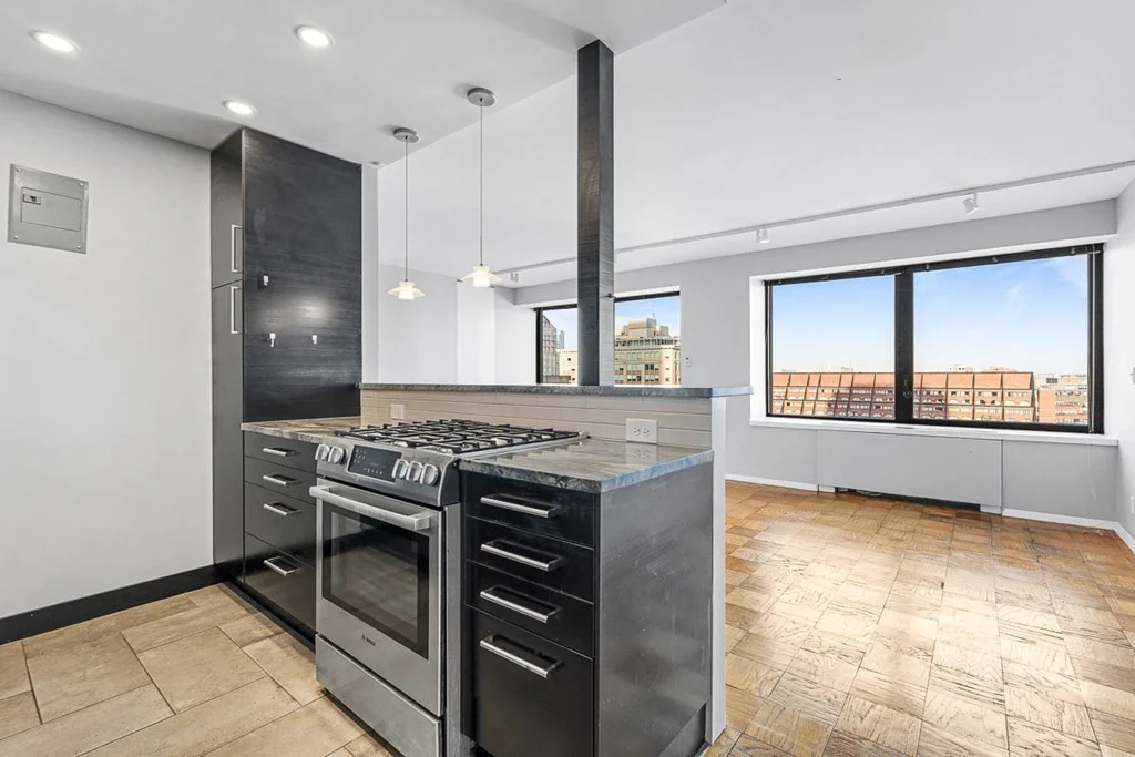 1 bed, 1 bath apartment for rent at 85 East India Row Unit 10H, Boston Downtown