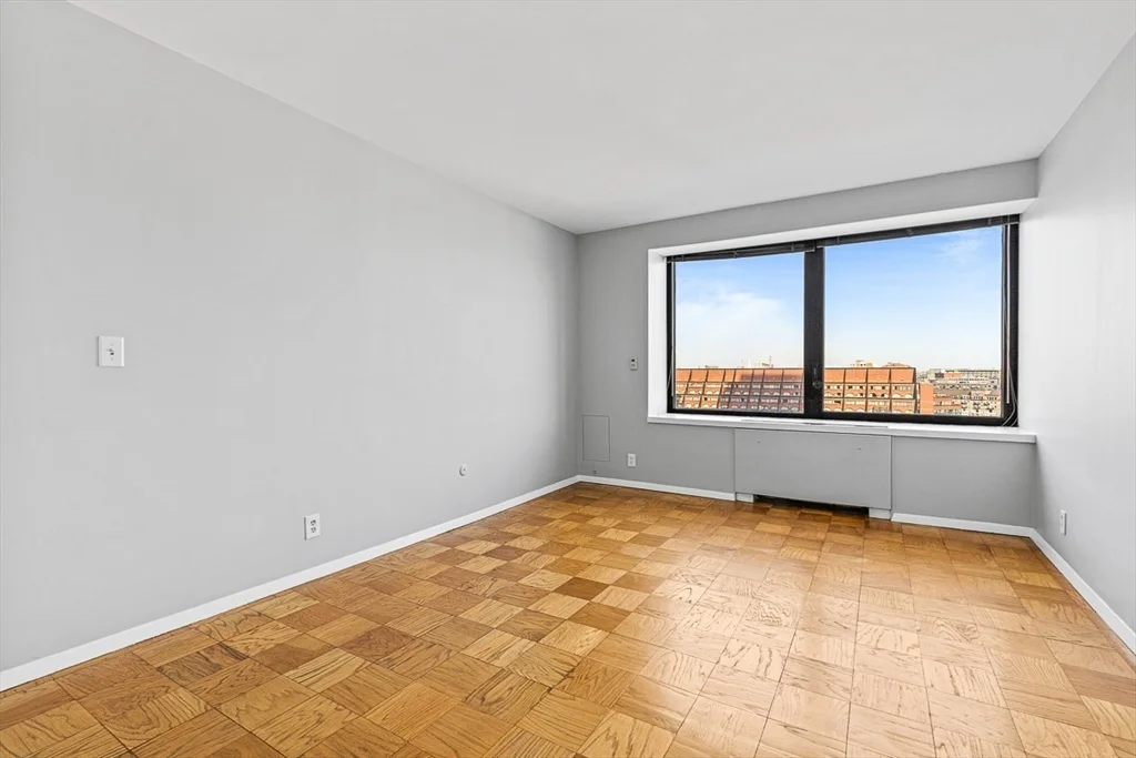 1 bed, 1 bath apartment for rent at 85 East India Row Unit 10H, Boston Downtown — photo 9 of 19