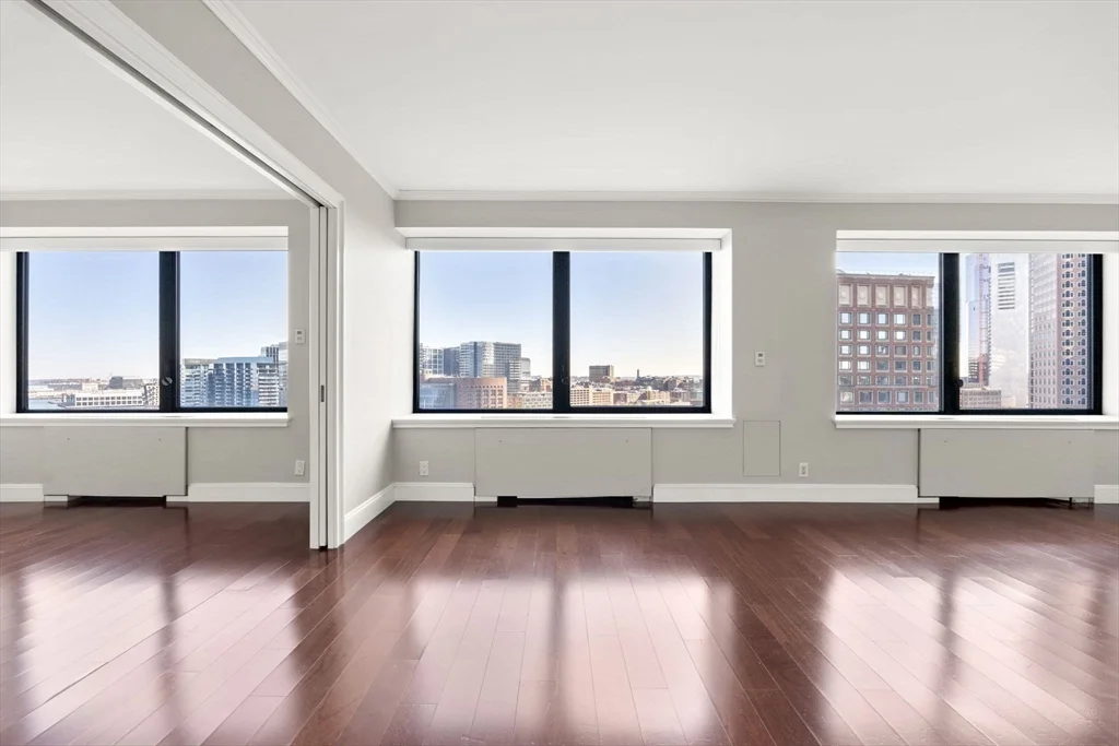 1 bed, 1 bath apartment for rent at 85 East India Row Unit 15E, Boston Downtown — photo 2 of 25