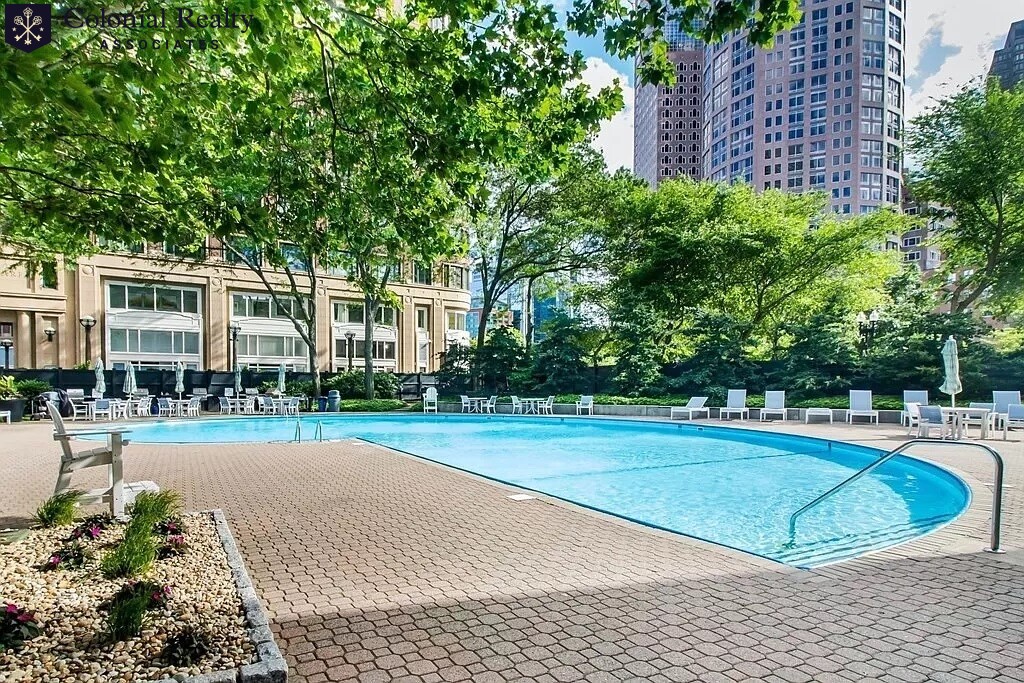 4 bed, 3.5 bath apartment for rent at 85 East India Row Unit 18C, Waterfront — photo 49 of 50