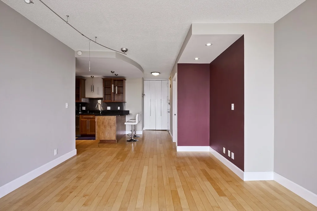 1 bed, 1 bath apartment for rent at 85 East India Row Unit 28D, Waterfront — photo 7 of 19