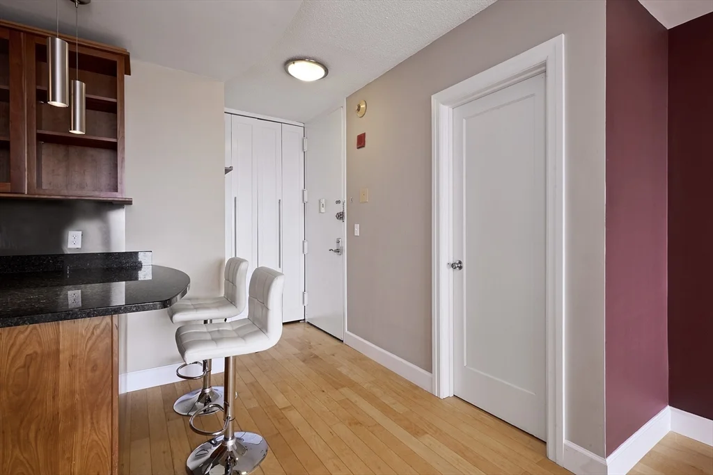 1 bed, 1 bath apartment for rent at 85 East India Row Unit 28D, Waterfront — photo 3 of 19