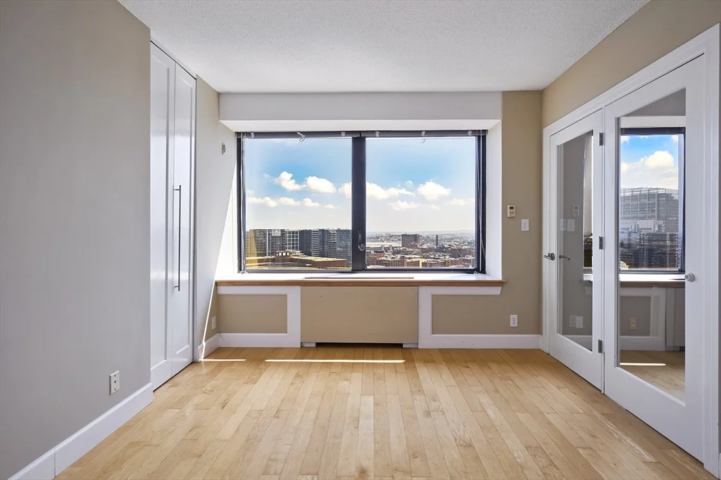1 bed, 1 bath apartment for rent at 85 East India Row Unit 28D, Waterfront — photo 9 of 19