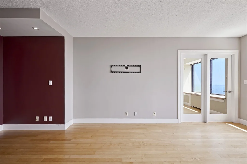 1 bed, 1 bath apartment for rent at 85 East India Row Unit 28D, Waterfront — photo 6 of 19