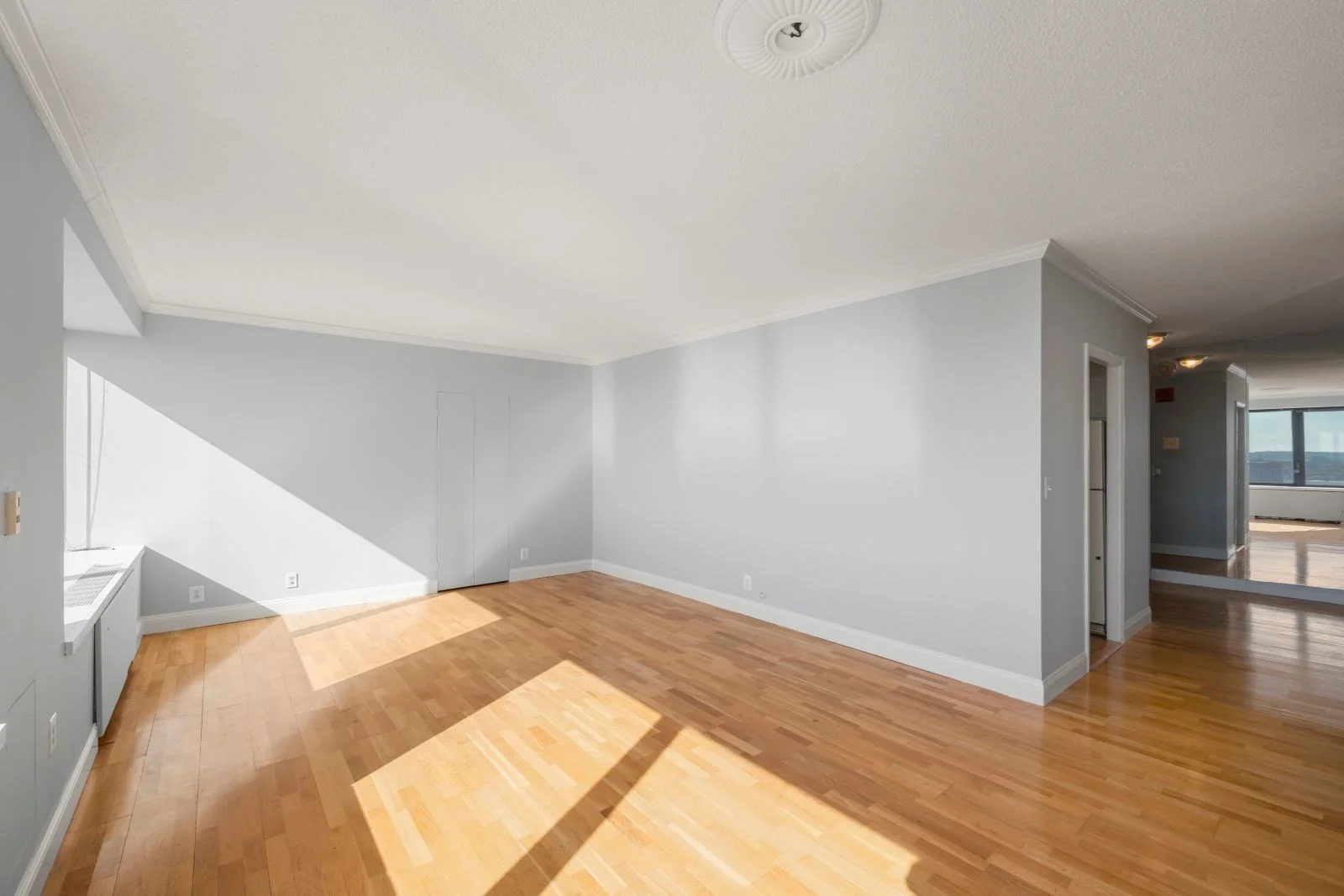 1 bed, 1 bath apartment for rent at 85 East India Row Unit 30E, Boston Downtown — photo 6 of 14