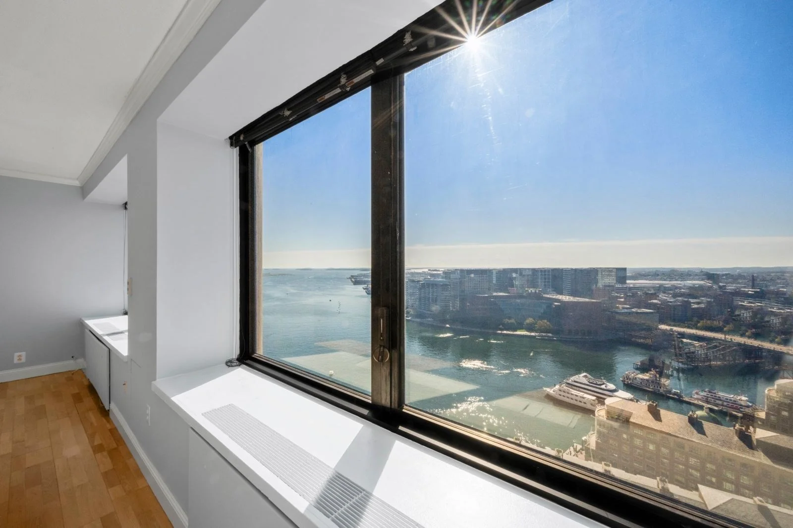 1 bed, 1 bath apartment for rent at 85 East India Row Unit 30E, Boston Downtown — photo 1 of 14
