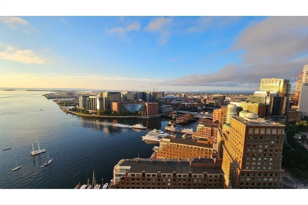 4 bed, 3 bath apartment for rent at 85 East India Row Unit 31 E/F, Waterfront — photo 22 of 28