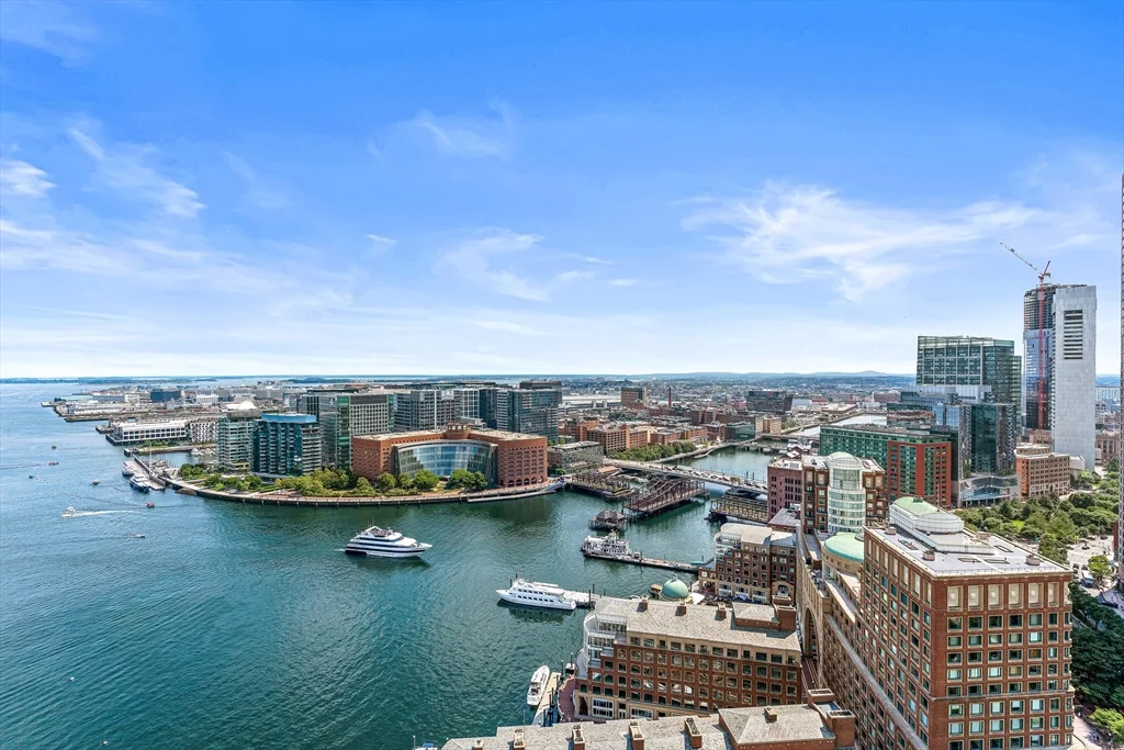 1 bed, 1 bath apartment for rent at 85 East India Row Unit 36C, Boston Downtown — photo 6 of 12