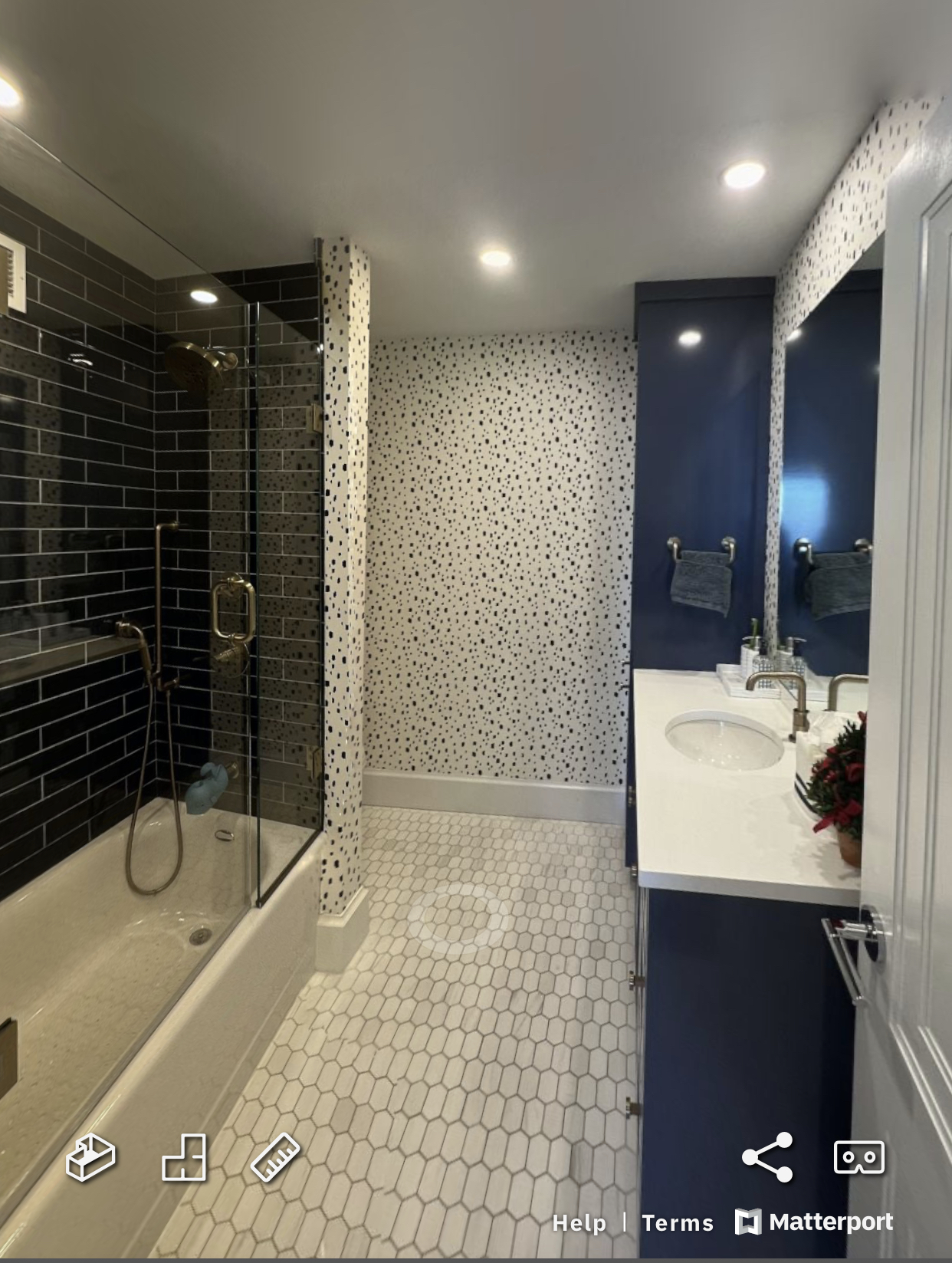 4 bed, 3.5 bath apartment for rent at 85 East India Row Unit 37 ABC, Boston Downtown — photo 18 of 19