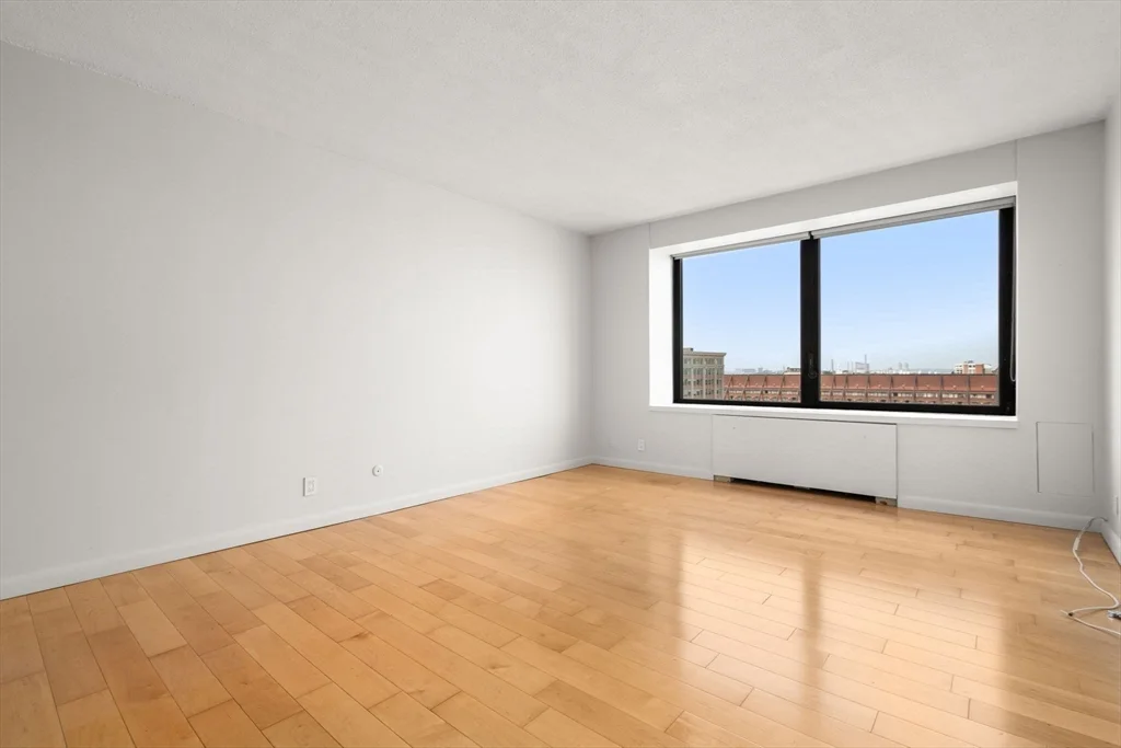 1 bed, 1 bath apartment for rent at 85 East India Unit 11A, Waterfront — photo 10 of 19