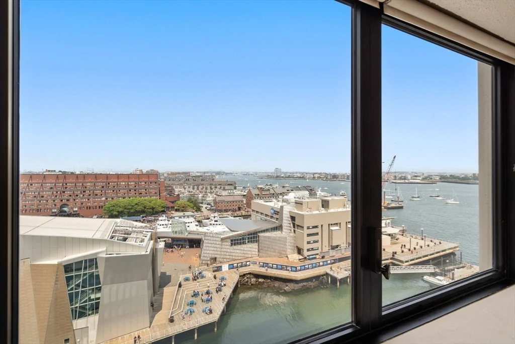 1 bed, 1 bath apartment for rent at 85 East India Unit 11A, Waterfront — photo 8 of 19