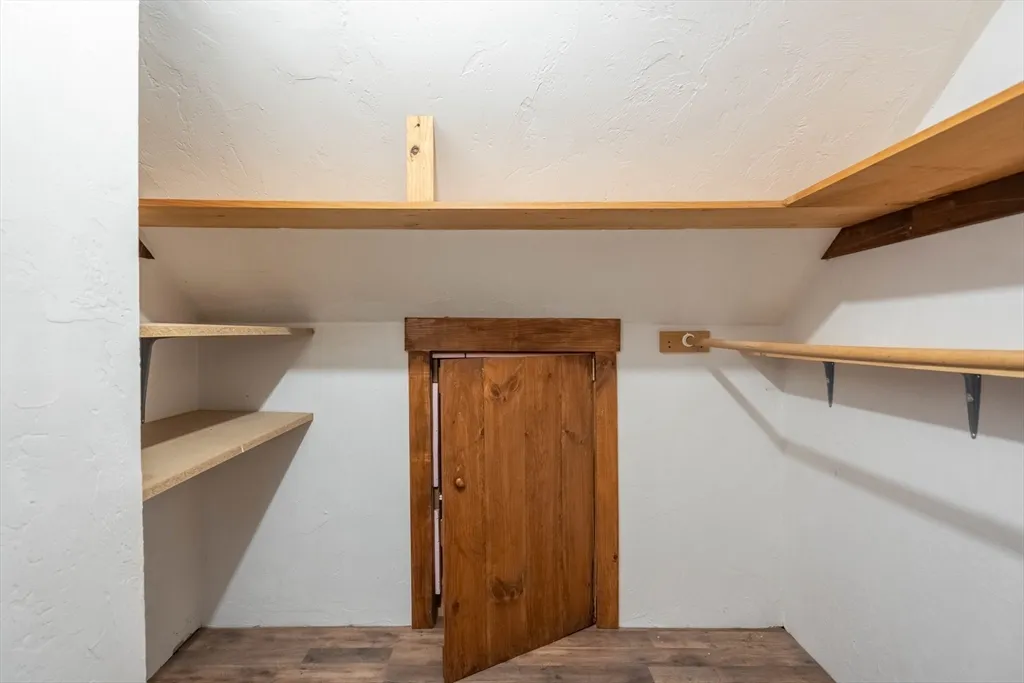 3 bed, 1 bath apartment for rent at 85 E Main Unit 3, West Brookfield — photo 11 of 25