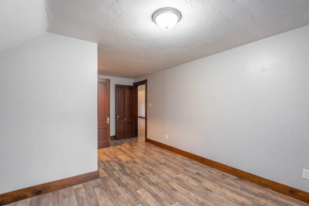3 bed, 1 bath apartment for rent at 85 E Main Unit 3, West Brookfield — photo 12 of 25