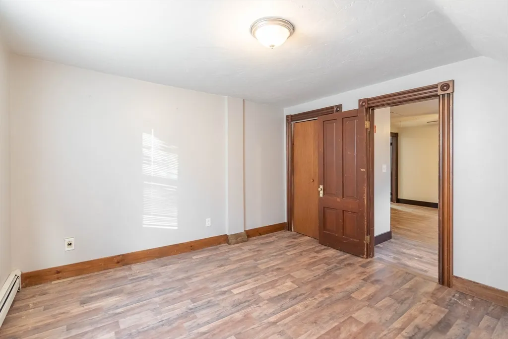 3 bed, 1 bath apartment for rent at 85 E Main Unit 3, West Brookfield — photo 7 of 25