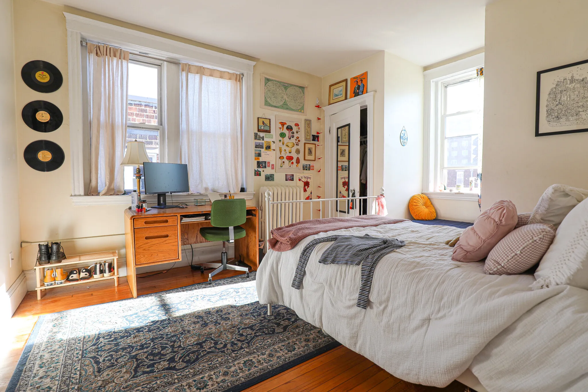 3 bed, 1 bath apartment for rent at 85 Egmont St Unit 2, North Brookline — photo 4 of 6