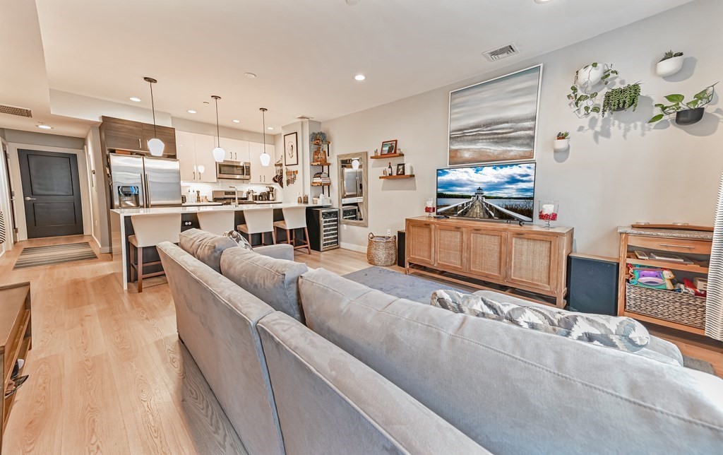 2 bed, 2 bath apartment for rent at 85 Everett St Unit 2, East Boston