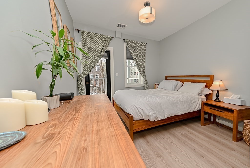 2 bed, 2 bath apartment for rent at 85 Everett St Unit 2, East Boston — photo 14 of 21