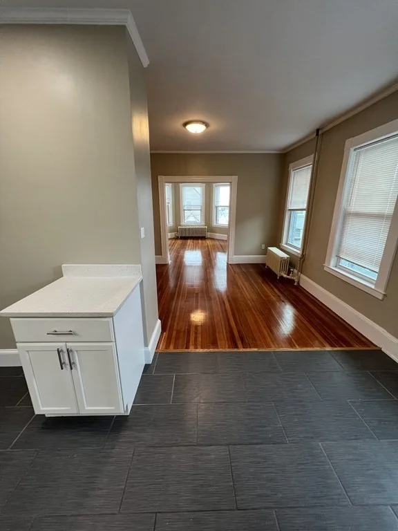 3 bed, 2 bath apartment for rent at 85 Faunbar Ave Unit 85, Cottage Hill — photo 6 of 20
