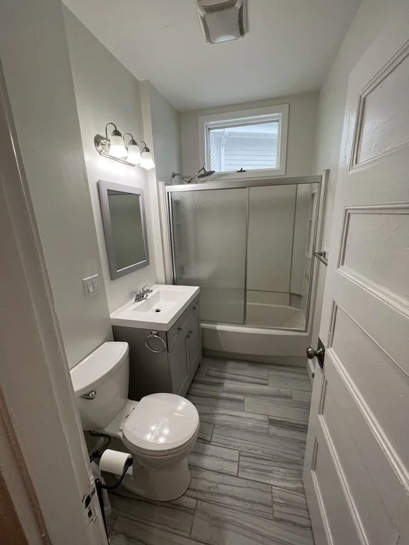 3 bed, 2 bath apartment for rent at 85 Faunbar Ave Unit 85, Cottage Hill — photo 10 of 20