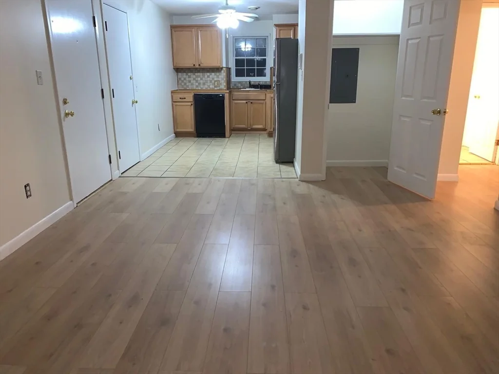 2 bed, 1 bath apartment for rent at 85 Ford St Unit E, Methuen — photo 5 of 9