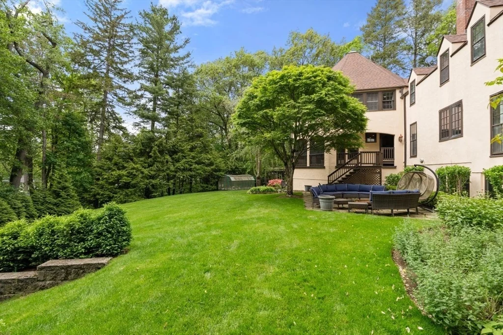 5 bed, 4+ bath apartment for rent at 85 Gate House Rd, Chestnut Hill — photo 12 of 12