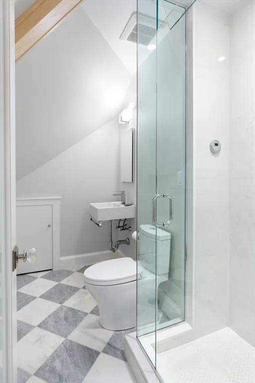 5 bed, 4+ bath apartment for rent at 85 Gate House Rd, Chestnut Hill — photo 8 of 12