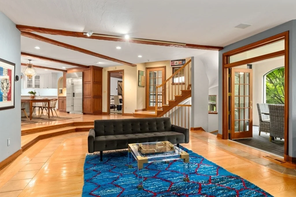 5 bed, 4+ bath apartment for rent at 85 Gate House Rd, Chestnut Hill — photo 3 of 12