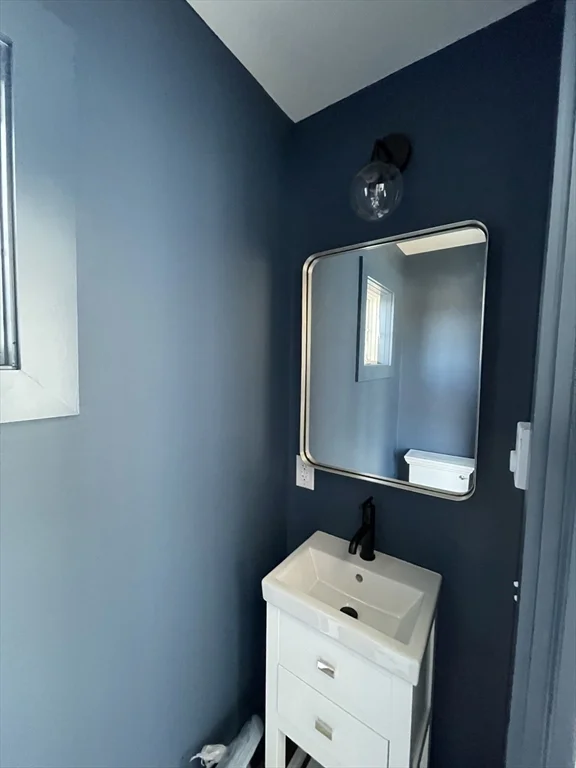 3 bed, 2 bath apartment for rent at 85 Glades, Scituate — photo 9 of 15